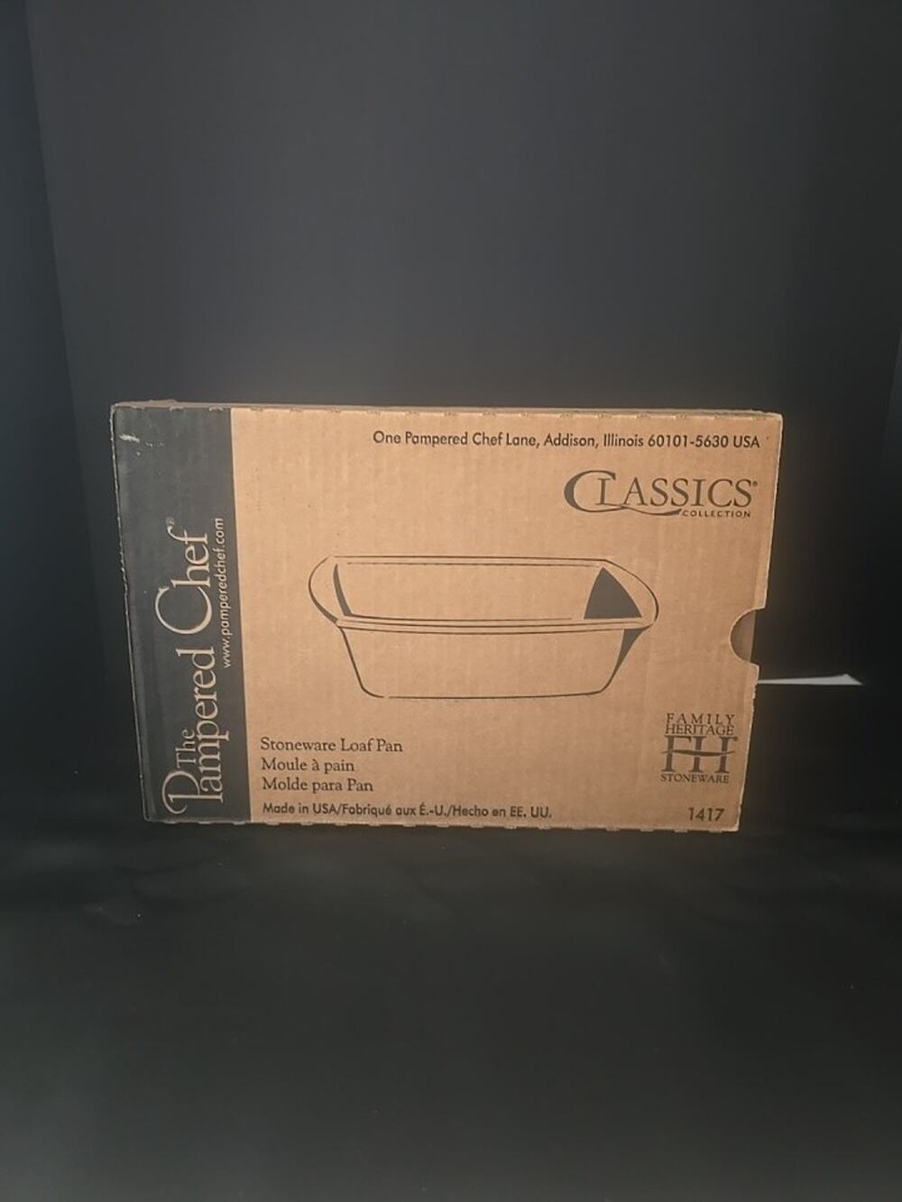 Pampered Chef 1417 Stoneware Loaf Pan Family Heritage Classic Collection